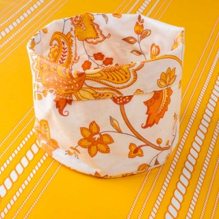 Nappe rayée jaune. Toile enduite jaune à rayures antitache française.